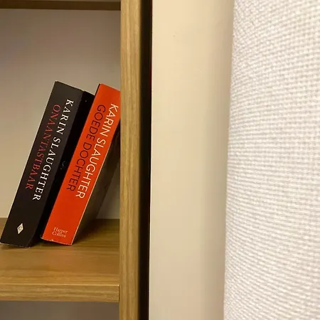 Perfect Location, Calm, Private דירה טיראנה