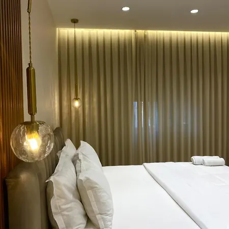 Perfect Location, Calm, Private * טיראנה