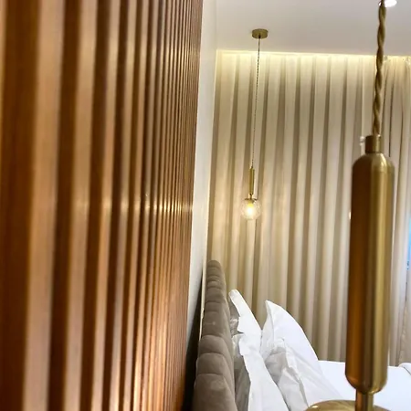 Perfect Location, Calm, Private Apartment *
