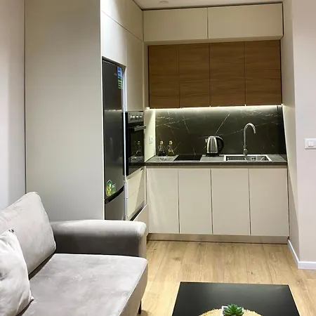 Perfect Location, Calm, Private Apartment *